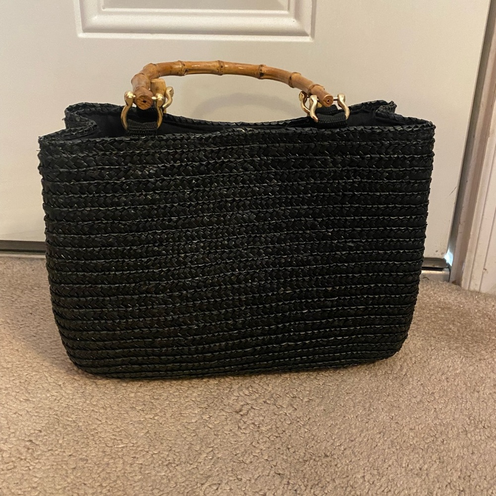 Black straw hand bag